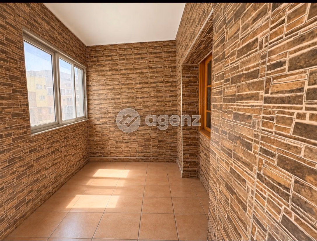 Appartement 110 m² f Burger — 10