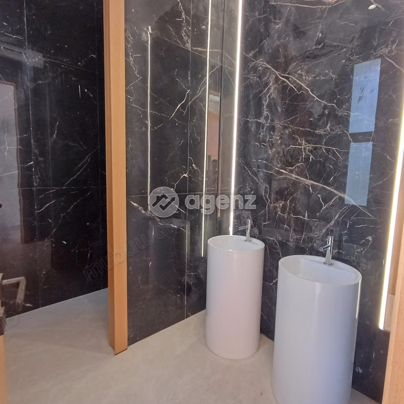 Villa à louer 670 m², 4 chambres Bouskoura Bouskoura