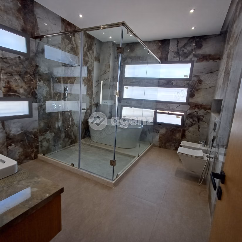 Villa à louer 670 m², 4 chambres Bouskoura Bouskoura