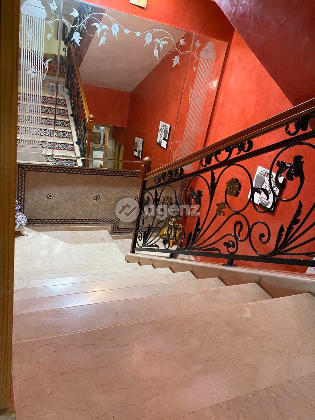Villa à vendre 467 m², 5 chambres 
Aéroport Mohammed V 
Bouskoura