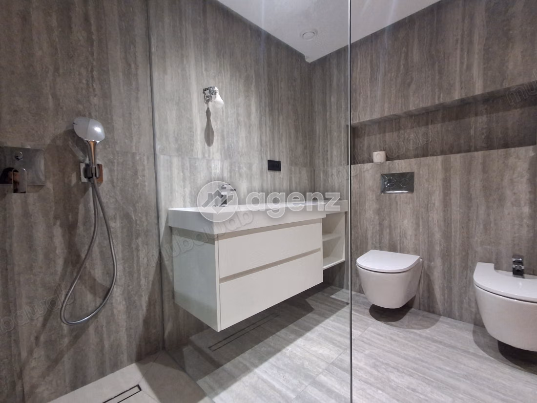 Appartement à louer 170 m², 3 chambres Racine Casablanca