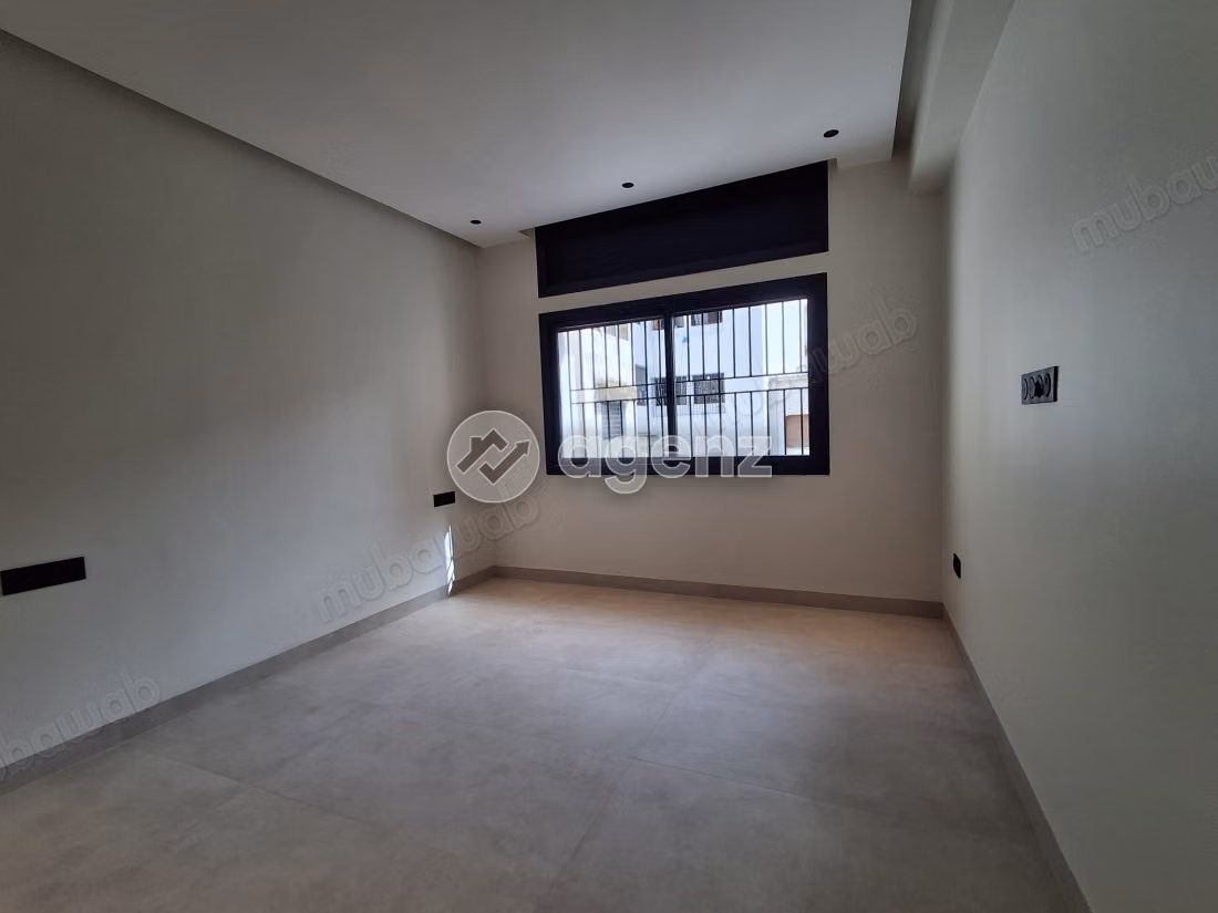 Appartement à louer 170 m², 3 chambres Racine Casablanca
