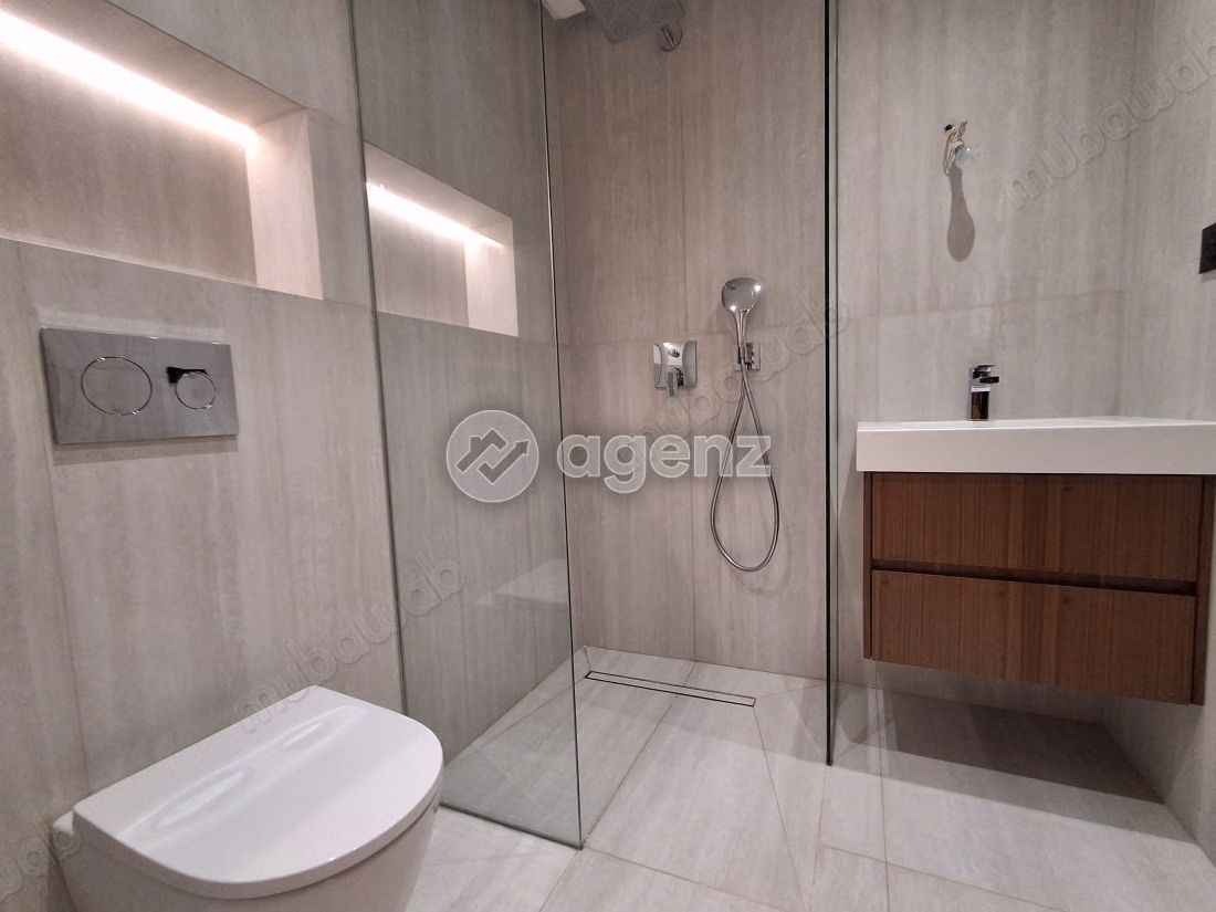 Appartement à louer 170 m², 3 chambres Racine Casablanca