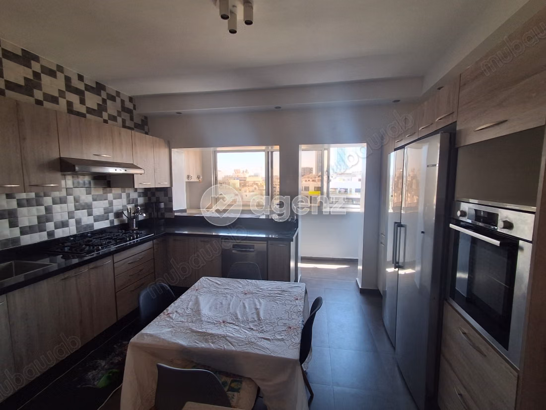 Appartamento in affitto 143 m², 3 camere Gauthier Casablanca