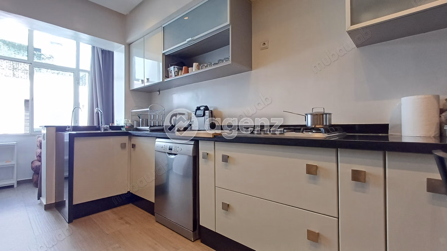 Appartement à vendre 165 m², 3 chambres 
Val Fleurie 
Casablanca — 3