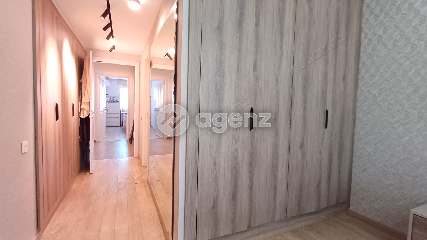 Appartement à vendre 165 m², 3 chambres 
Val Fleurie 
Casablanca — 5