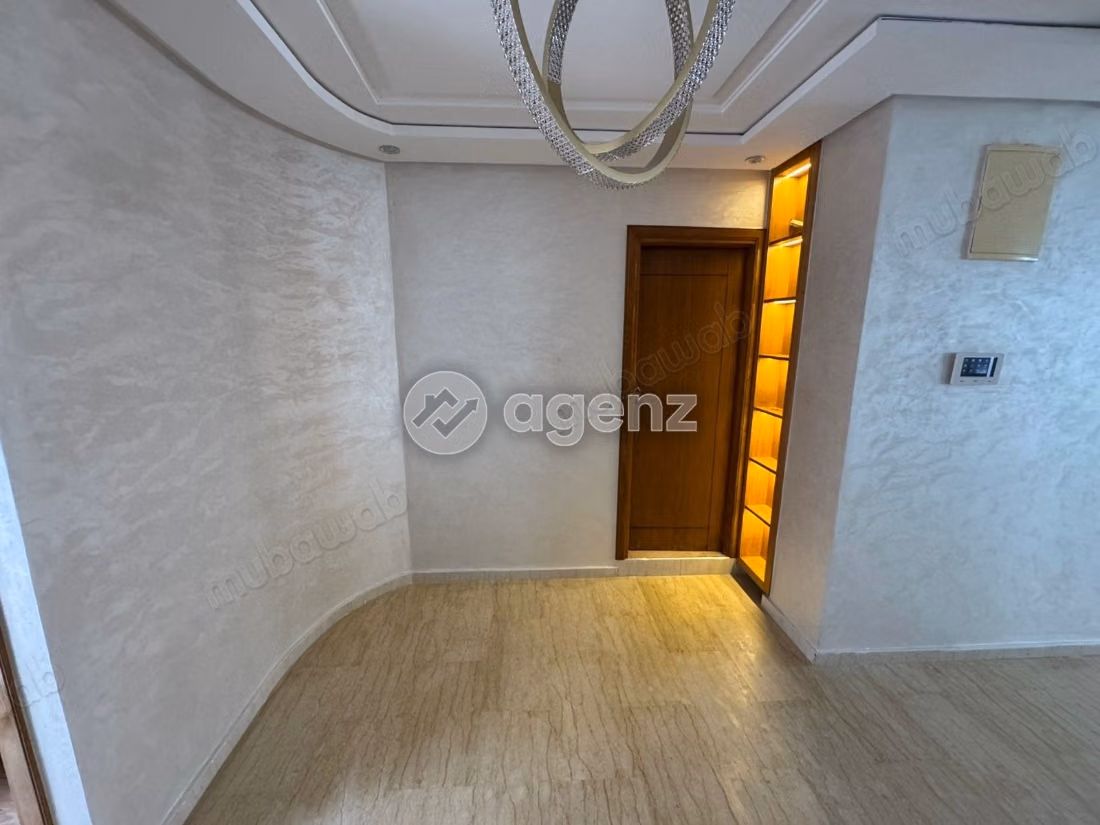 Duplex à vendre 253 m², 4 chambres 
Laymoune Casablanca — 5