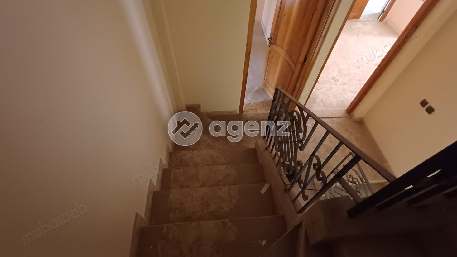 Casa in vendita 597 m², 8 camere Hay Al Massar Marrakech