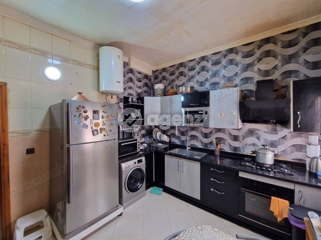 Appartement à vendre 118 m², 3 chambres 
Mont Fleuri 
Fès — 3