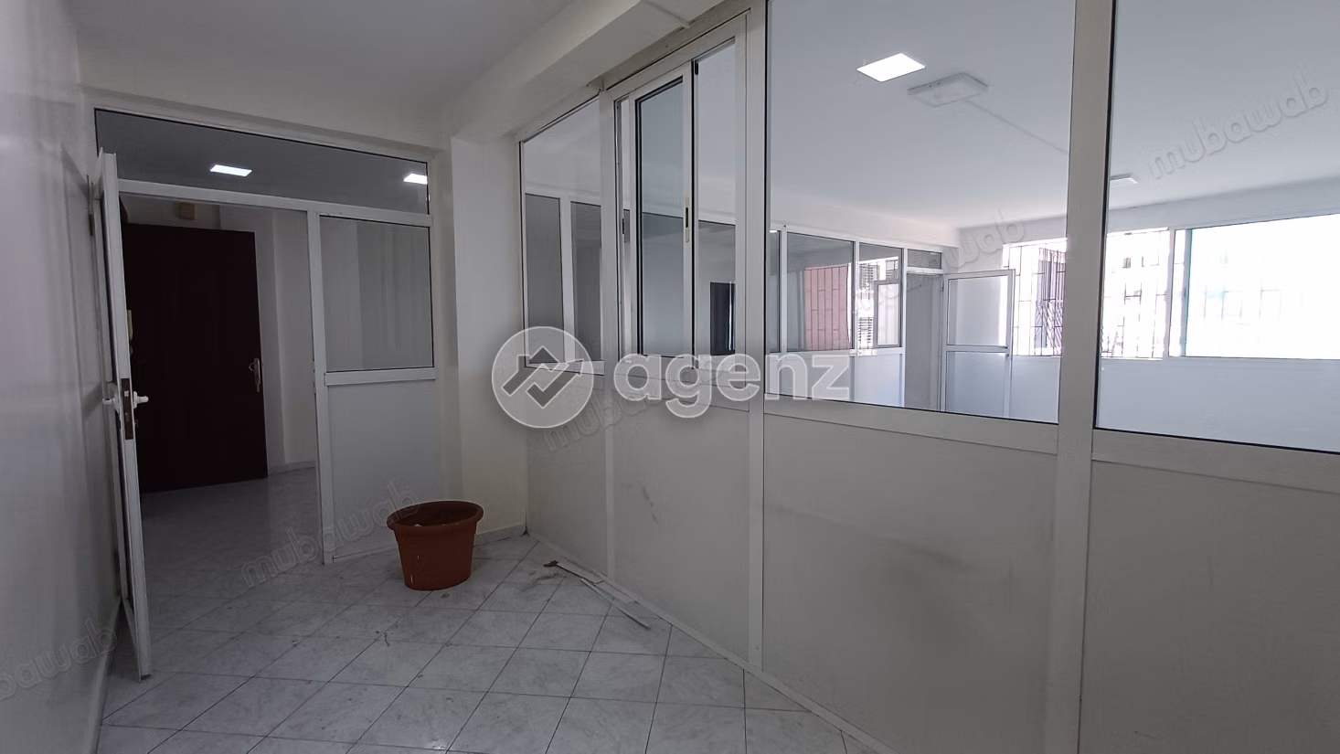 Bureau à vendre 74 m² Moulay Youssef Casablanca