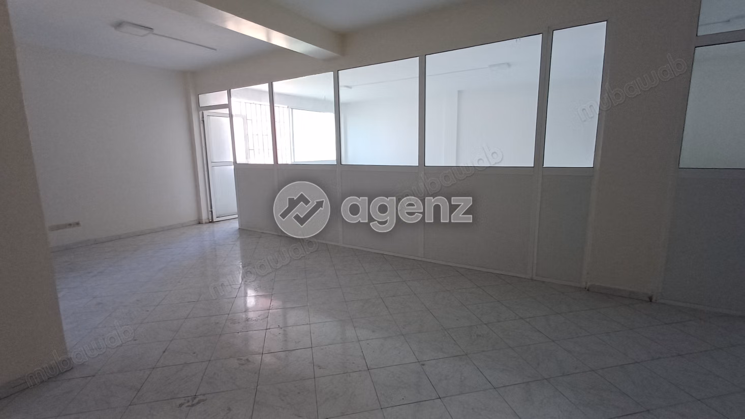 Bureau à vendre 74 m² Moulay Youssef Casablanca