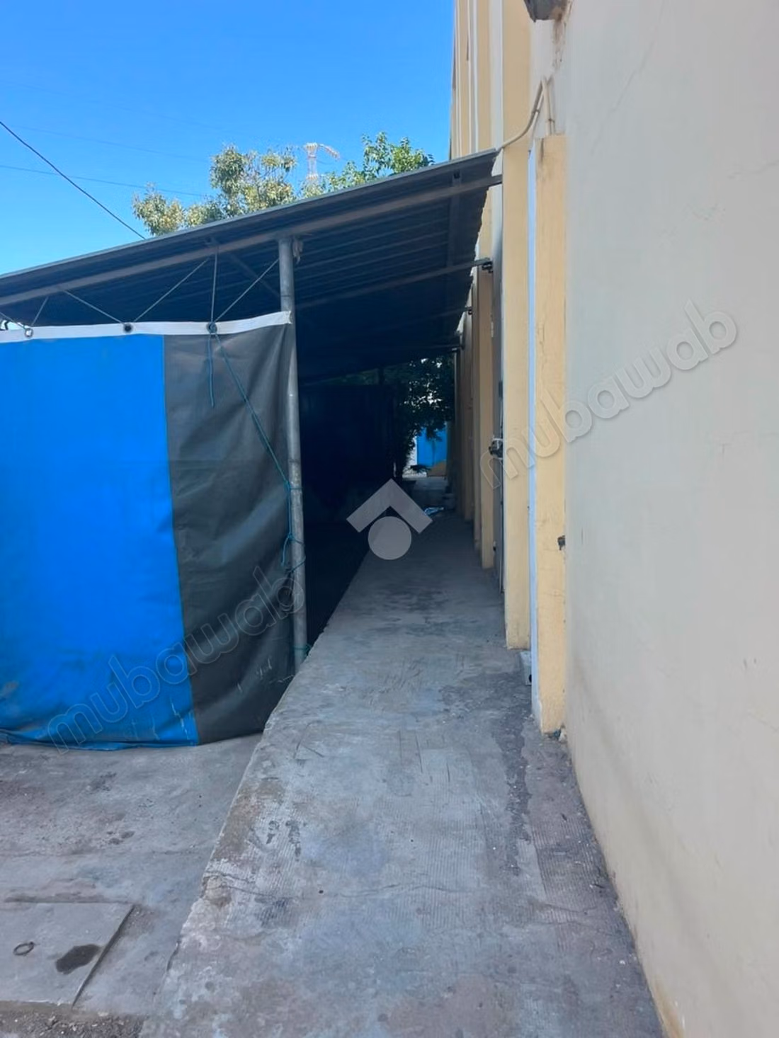Entrepôt en vente