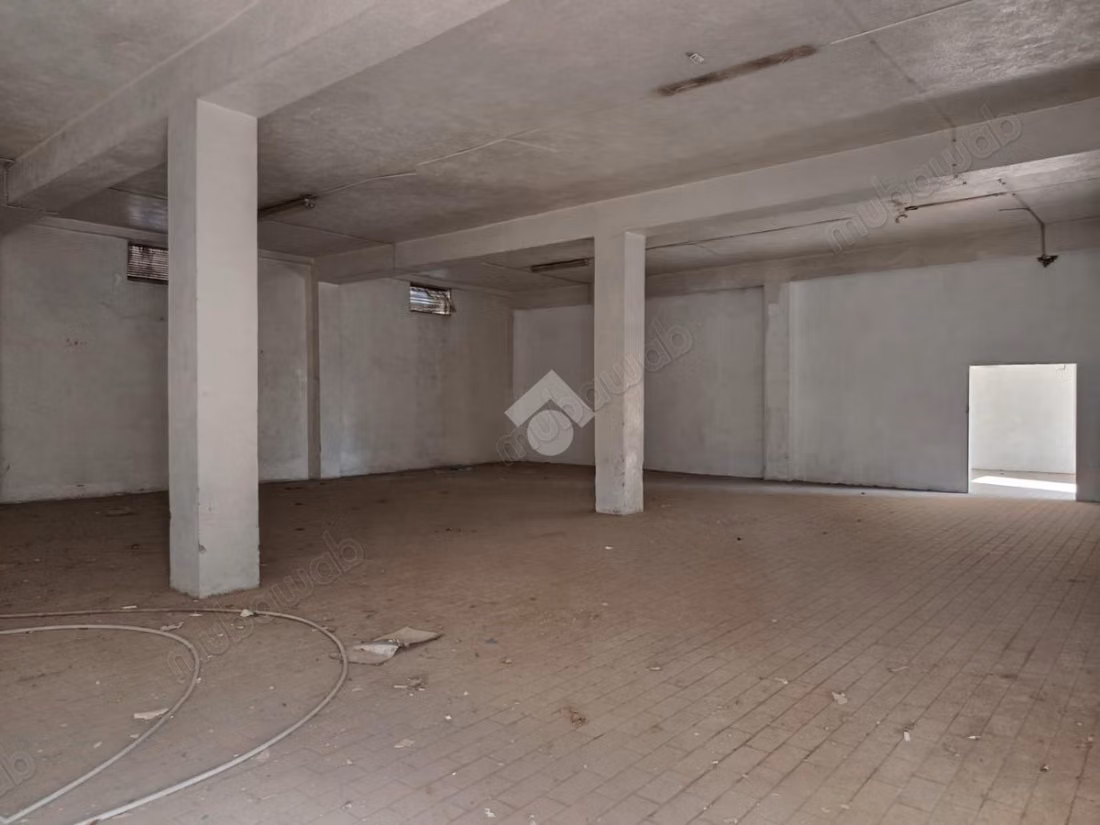 Entrepôt en vente