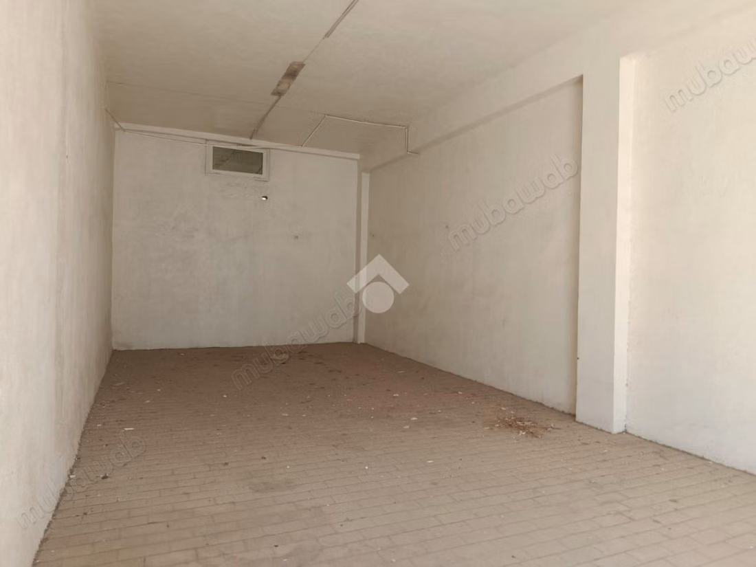 Entrepôt en vente