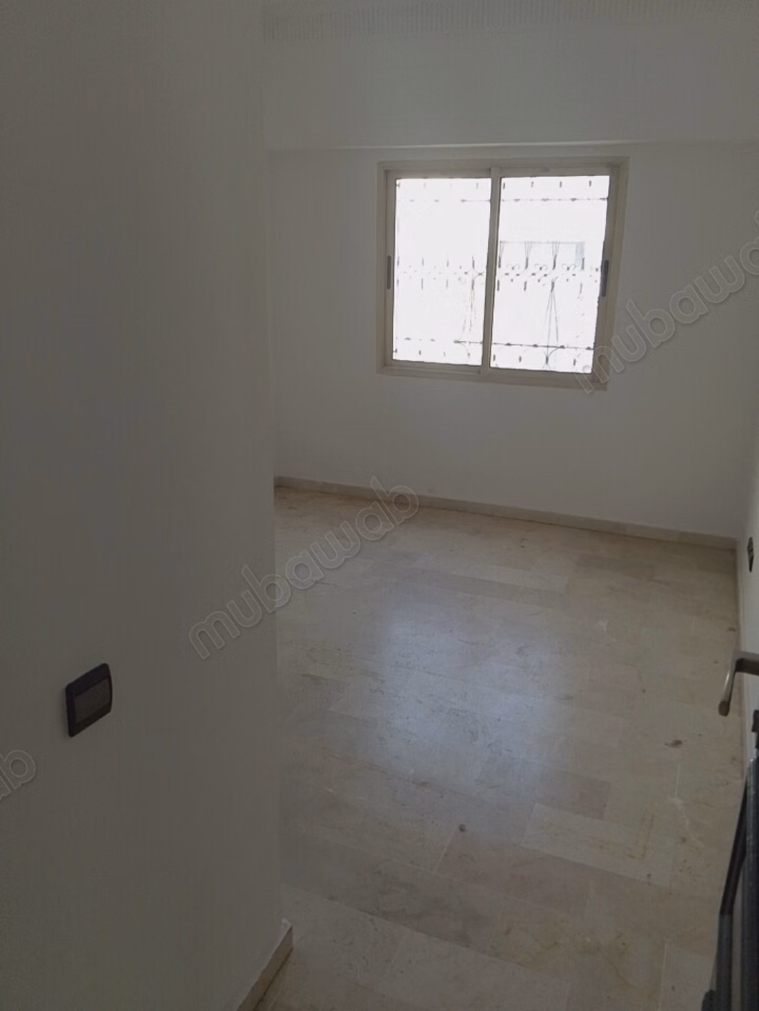 Appartamento in affitto a Gauthier. Superficie di 170 m². Vetrocamera e riscaldamento centrale