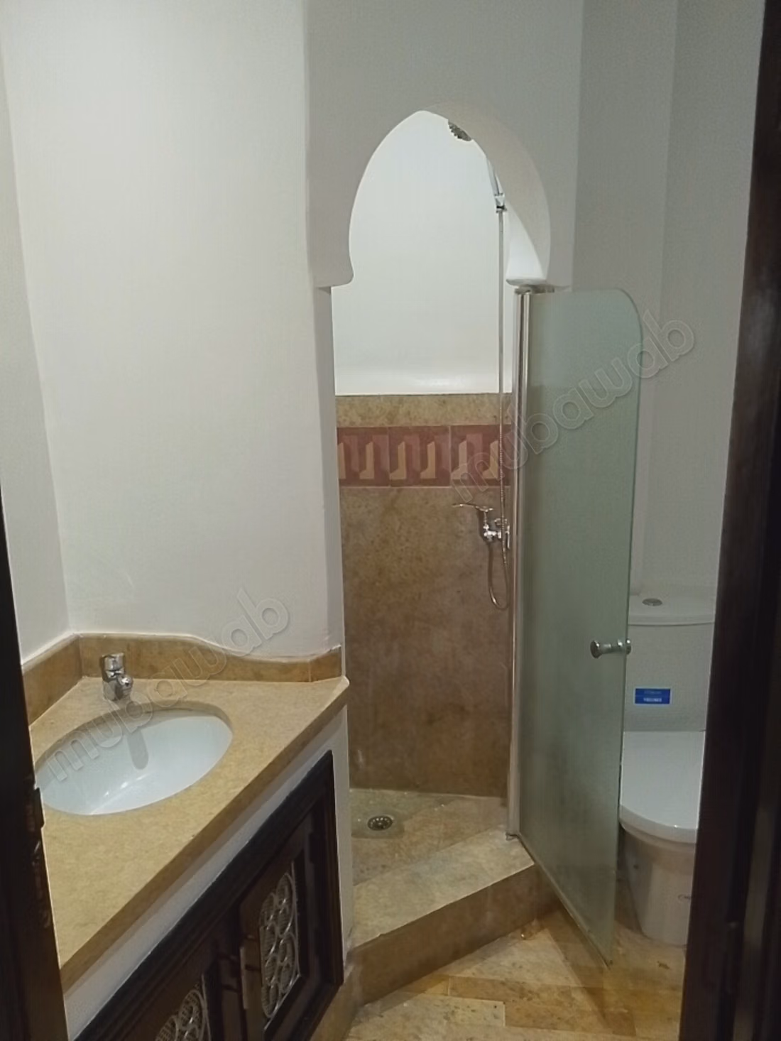 Appartamento in affitto a Gauthier. Superficie di 170 m². Vetrocamera e riscaldamento centrale