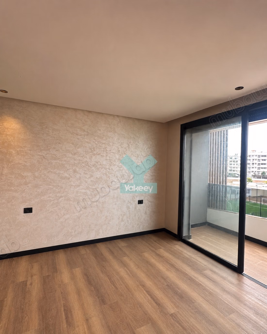 Superbe grand studio neuf balcon sud