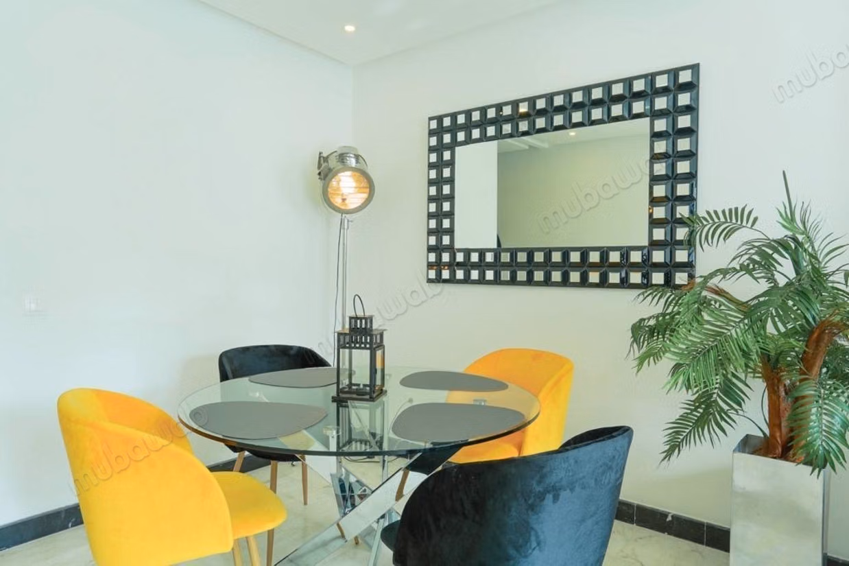Bellissimo appartamento in affitto a Gauthier. Superficie di 48 m². Arredato