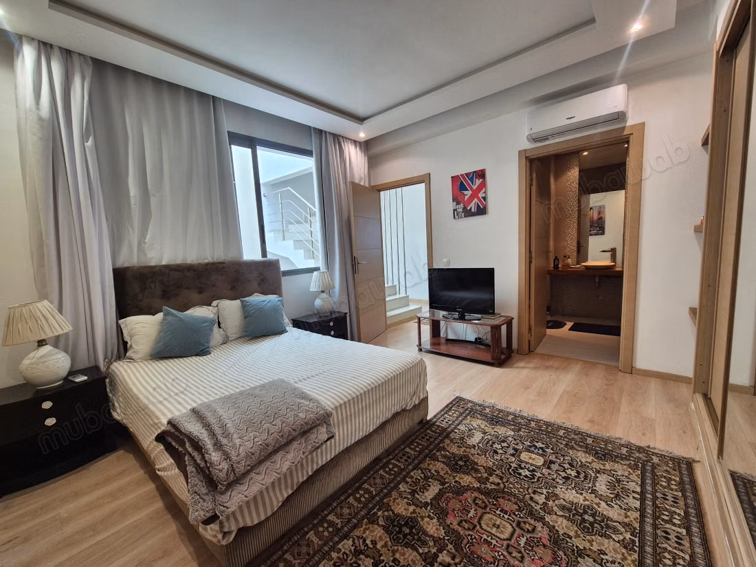 Villa Triplex Amueblada en Alquiler