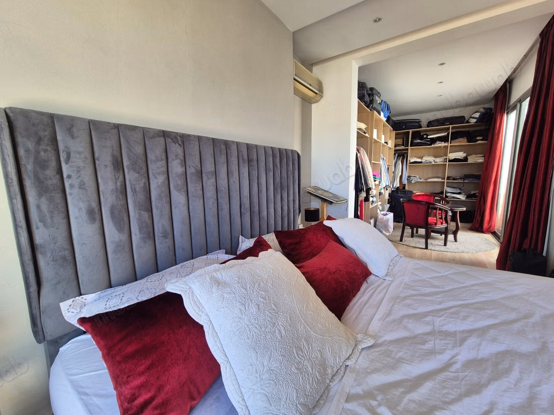 Villa Triplex Amueblada en Alquiler