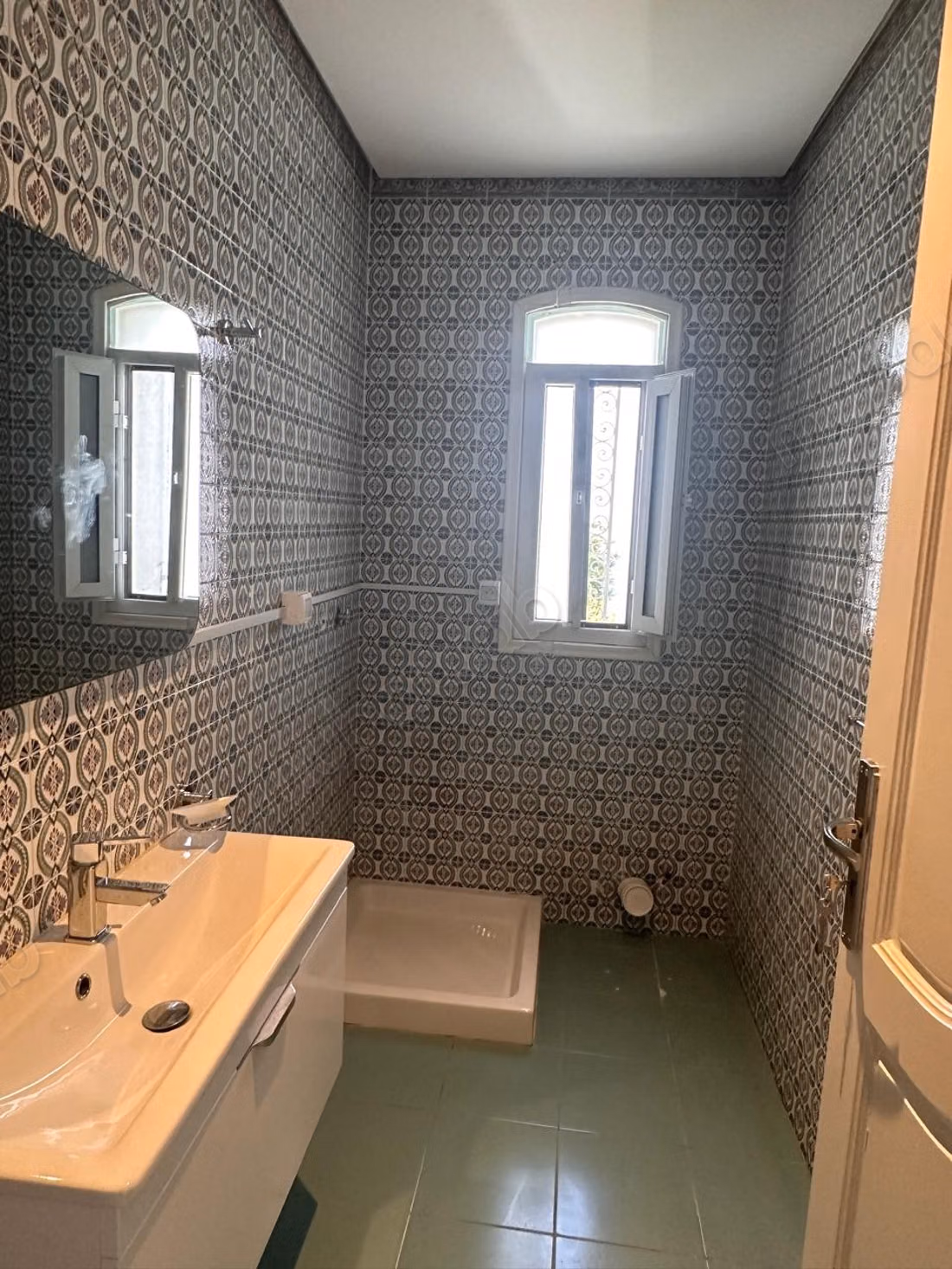 Villa con piscina a Cartagine