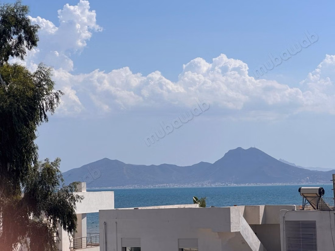 Villa con piscina a Cartagine