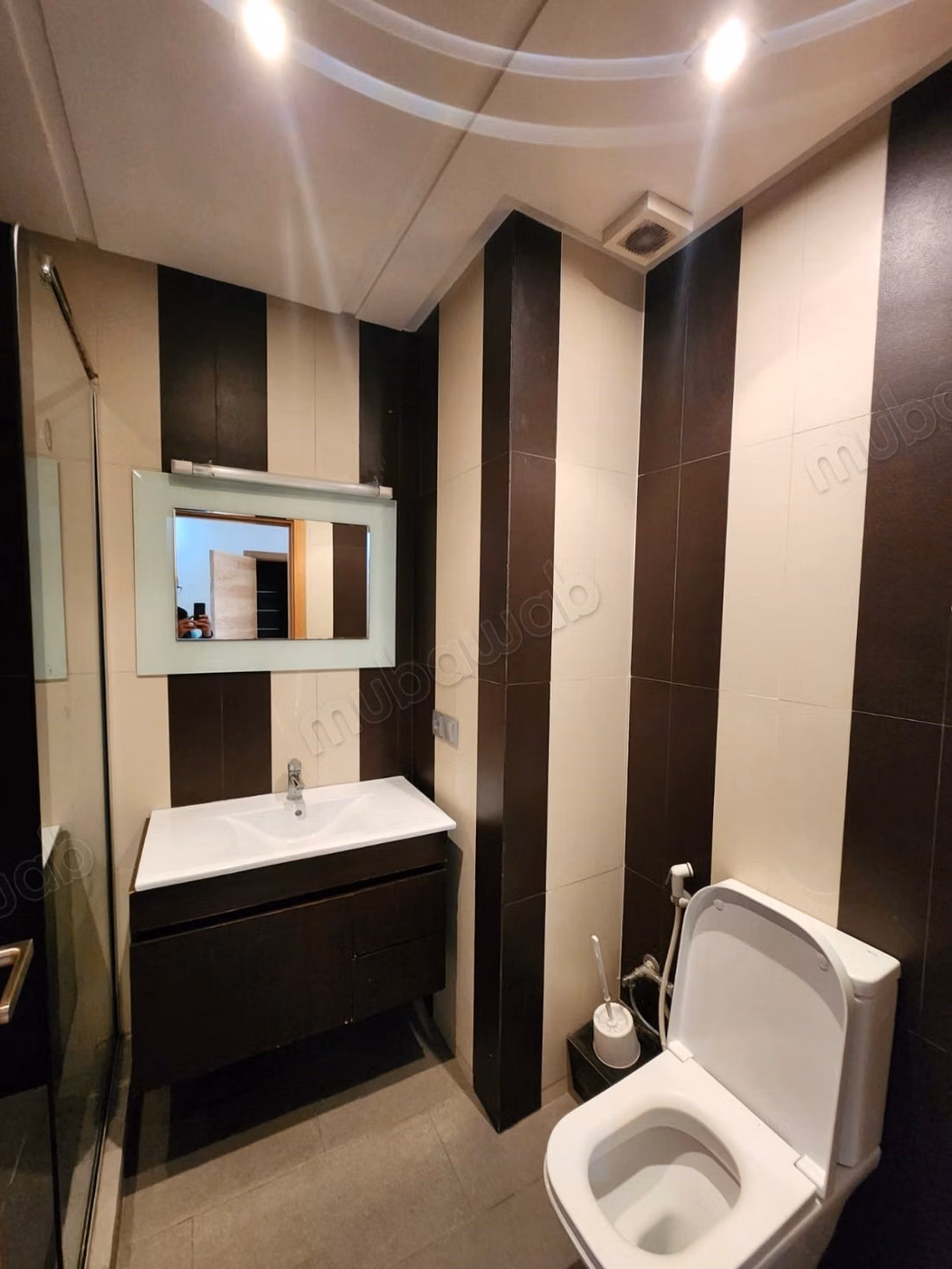 Luxe lege appartement 70m2 in Maarif tegenover Twins