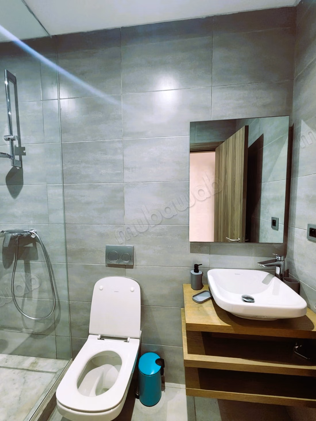 Studio vide Luxe 46m2 à Bd Taddart 
Rp Bachkou