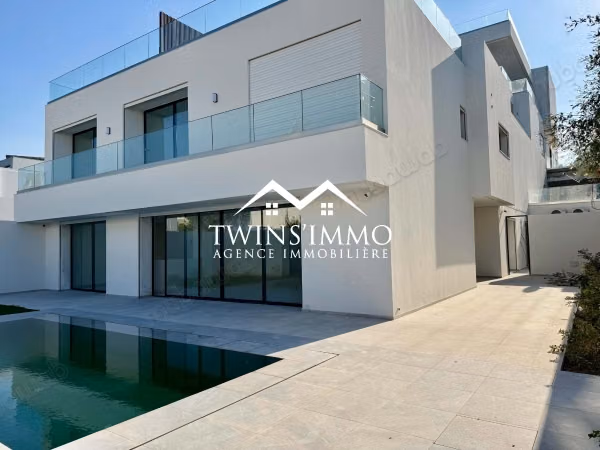 Villa jumelée S4 avec piscine à Gammarth