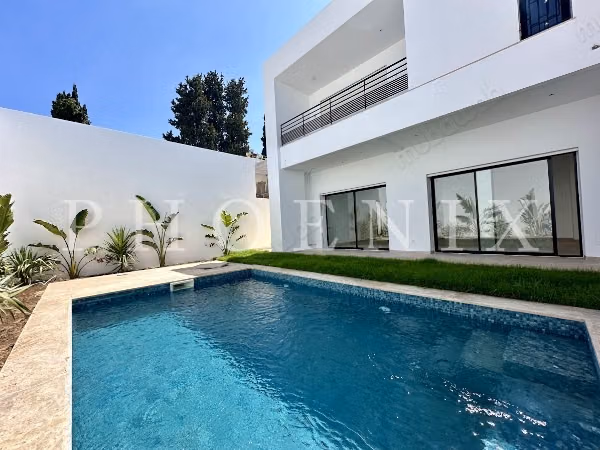 Villa S4 avec piscine à Carthage