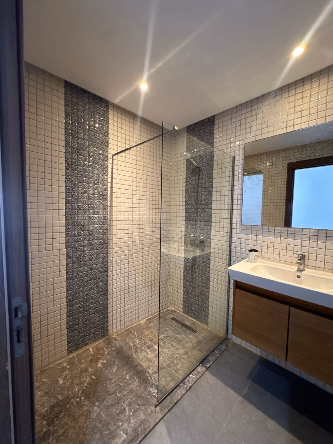 Gemeubileerd 3-slaapkamer appartement in een residentie met zwembad