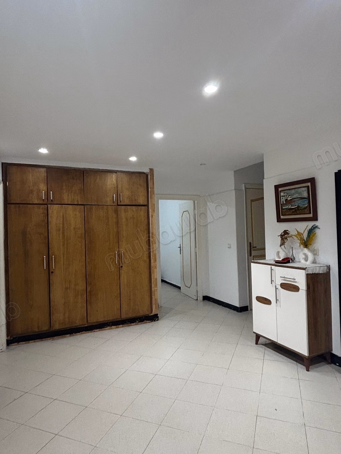 Superbe appartement à vendre à Hay Al Massira. 2 chambres agréables. Bien meublé