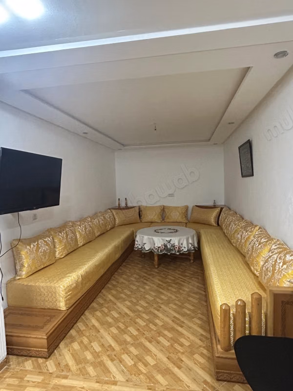 Superbe appartement à vendre à Hay Al Massira. 2 chambres agréables. Bien meublé