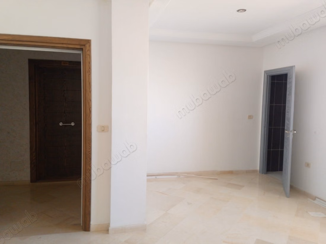 À vendre – Bureau Hall  2 au Centre ville