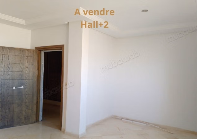 À vendre – Bureau Hall  2 au Centre ville