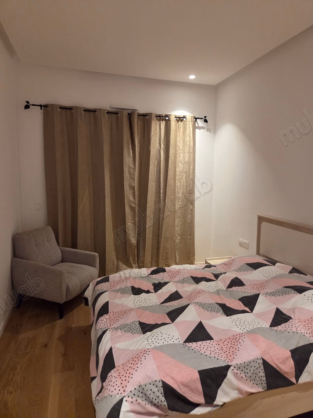 Studio te huur – Casa Finance City