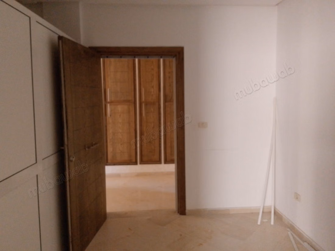 À vendre – Bureau Hall1 au Centre ville