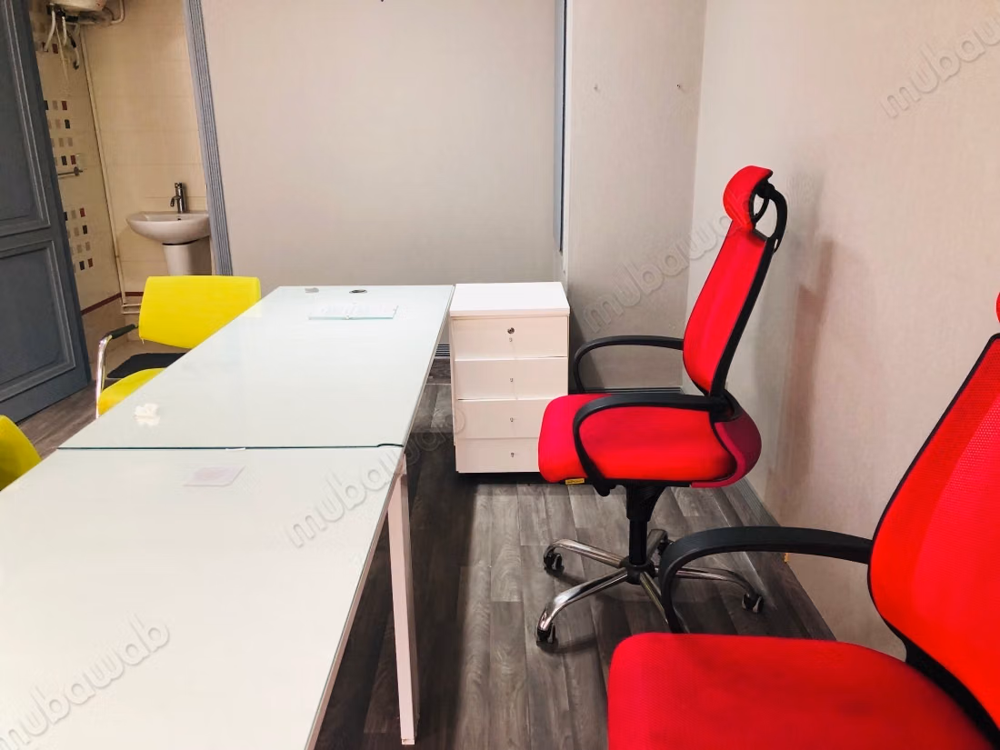 Rent this travel agency space of 42 m²