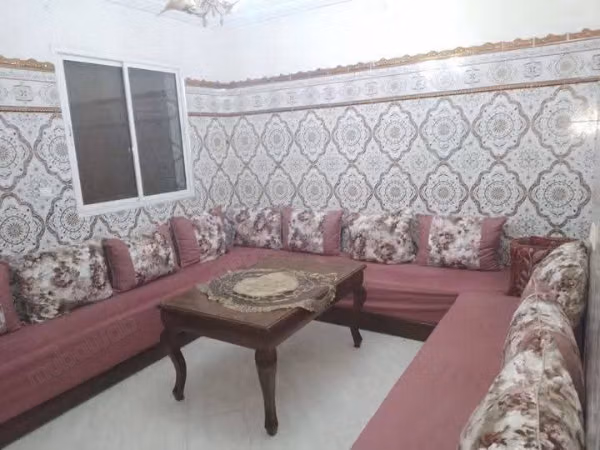 Apartamento en alquiler en Beausite. 1 hermosa habitación. Salón tradicional marroquí