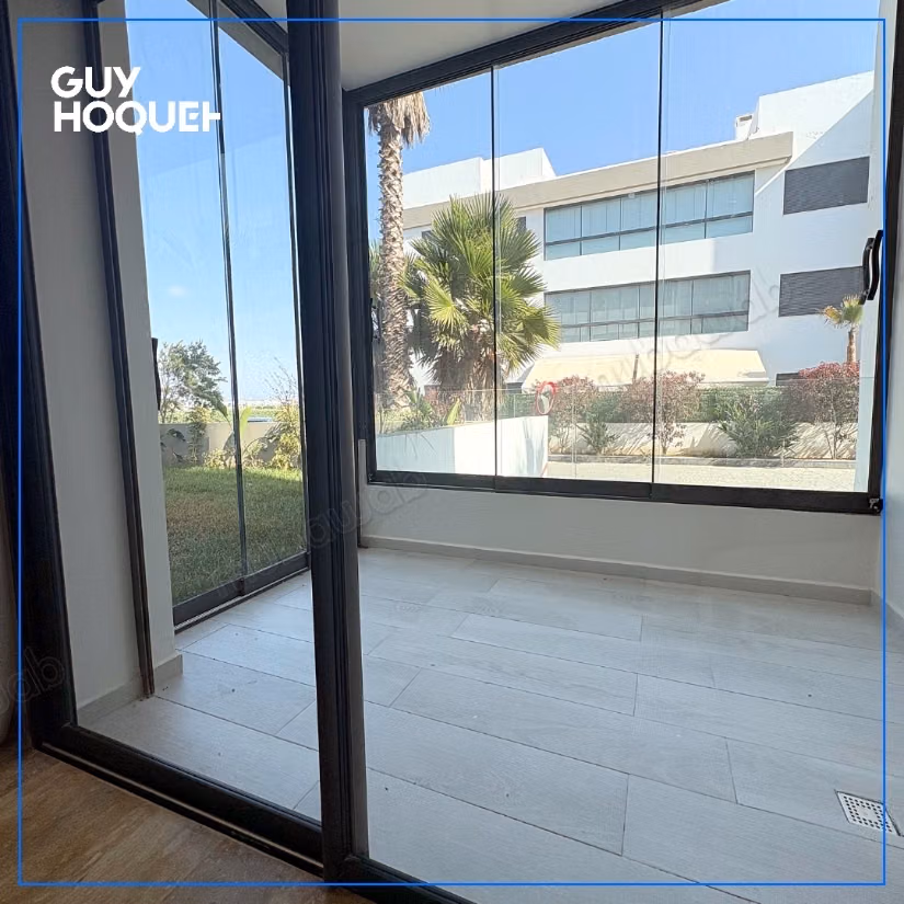 Magnífico apartamento en jardín amueblado con piscina