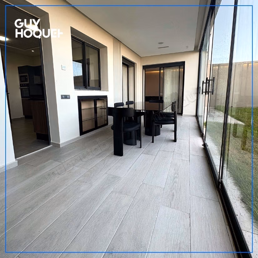 Magnífico apartamento en jardín amueblado con piscina