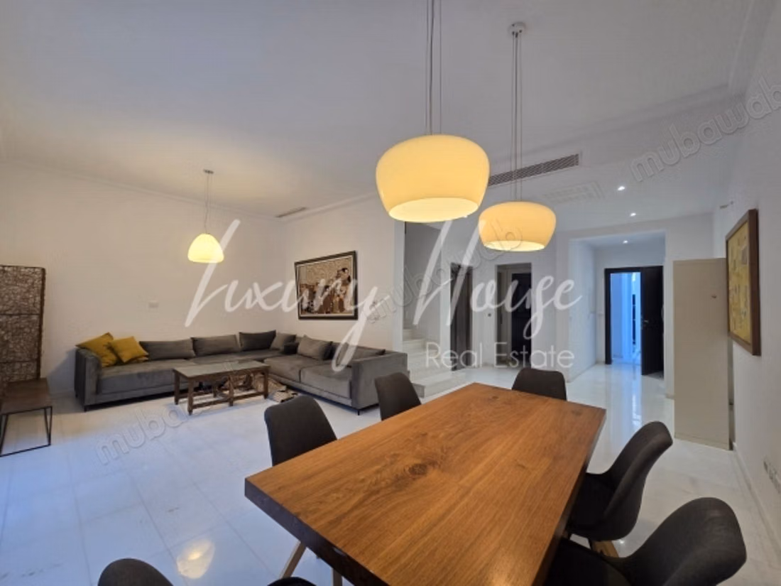 For sale triplex S5 with elevator and swimming pool