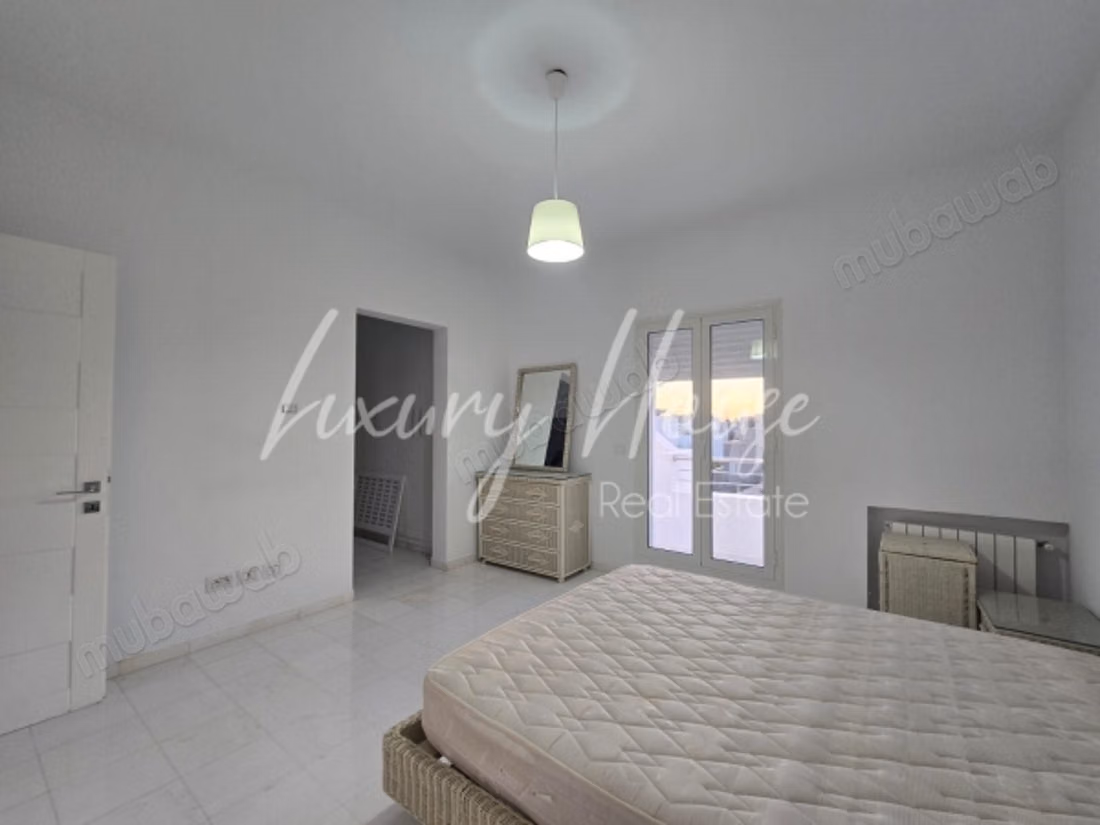 For sale triplex S5 with elevator and swimming pool