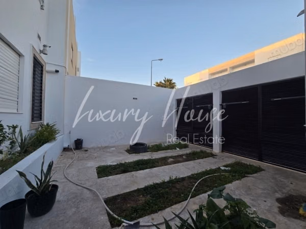 For sale triplex S5 with elevator and swimming pool