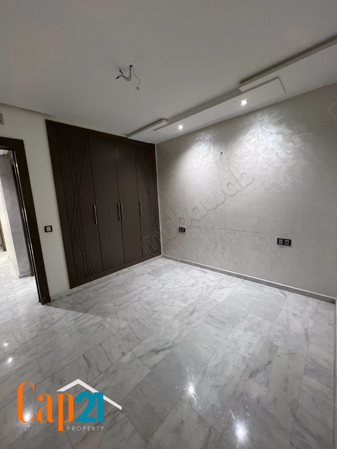Appartement vide 3 chambres à louer centre
