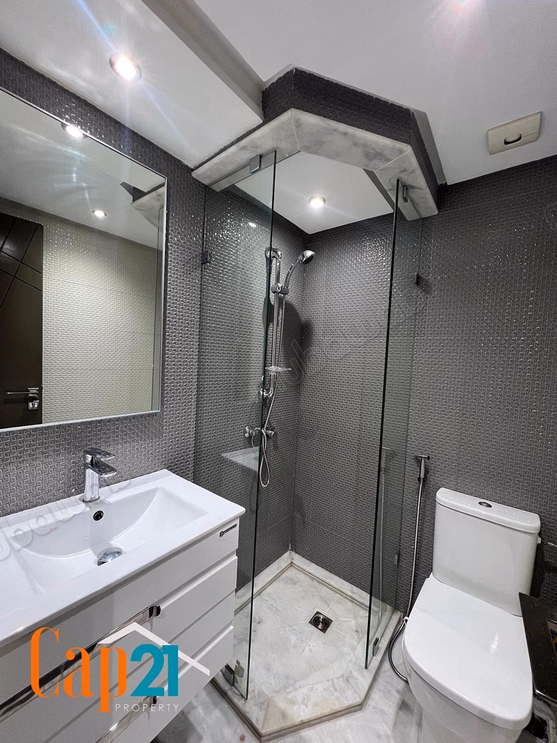 Appartement vide 3 chambres à louer centre