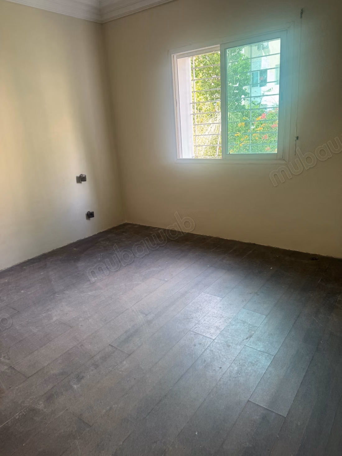 Magnifique villa à vendre à Sidi Maarouf. 4 chambres agréables. Jardin et terrasse