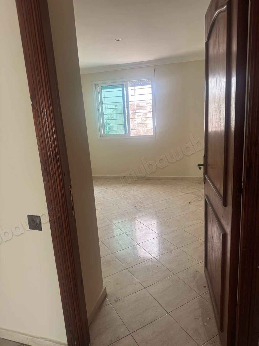 Magnifique villa à vendre à Sidi Maarouf. 4 chambres agréables. Jardin et terrasse