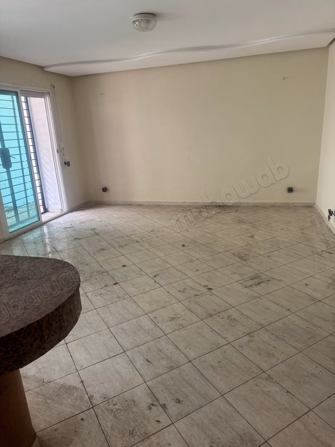 Magnifique villa à vendre à Sidi Maarouf. 4 chambres agréables. Jardin et terrasse