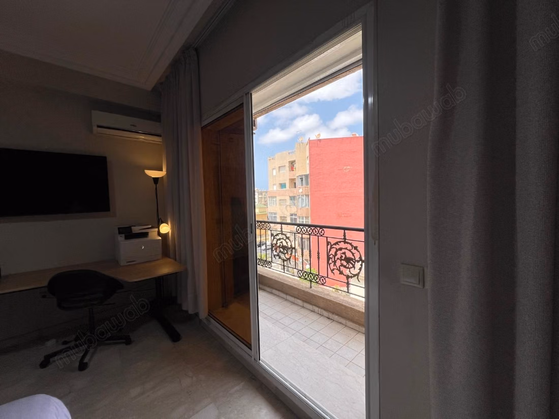 Appartamento vuoto di 131 m² in affitto